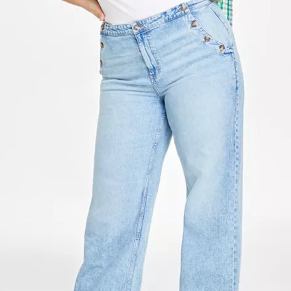 Light Blue Wide-Leg Jeans - Picture 3 of 4
